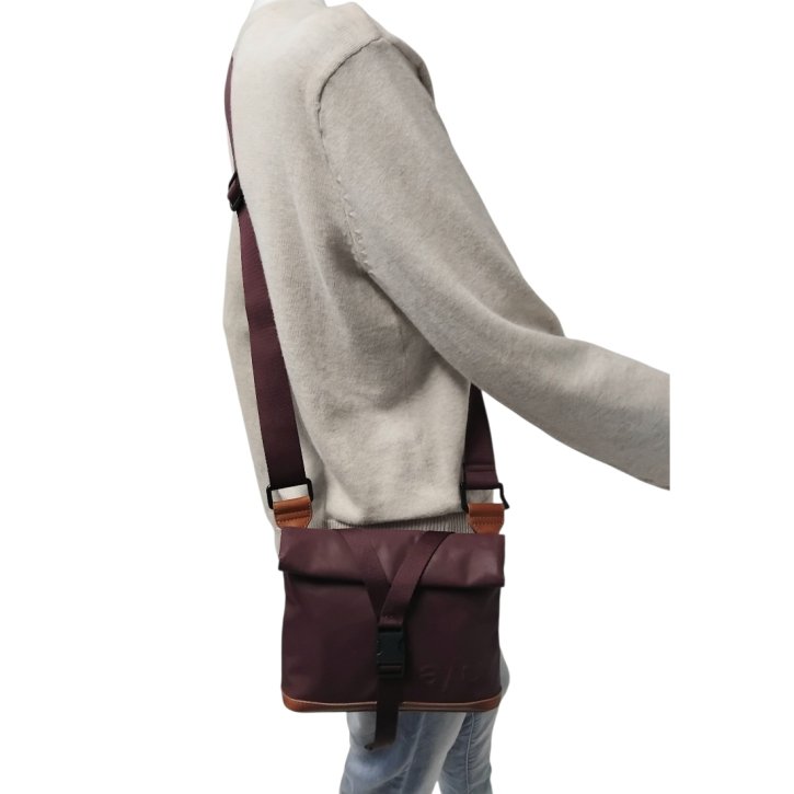 Aunts & Uncles TSU Gürteltasche cherry laquer